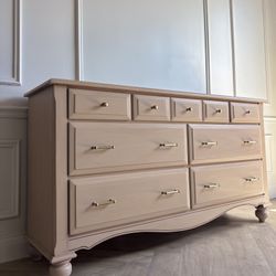 Dresser/Solid Wood /TV Stand/ Credenza/Buffet/Sideboard/Coastal/Console Table/White Oak/ Natural Wood