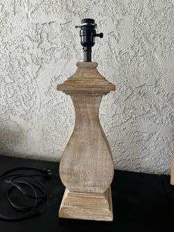 Table lamp