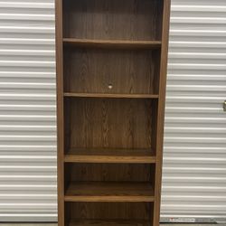 Bookcase W/adjustable Shelves 