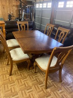 Dining set