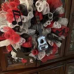 Large Elvis wreath, new