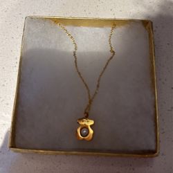 Teddy Bear Necklace With Pearl In Middle