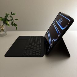 Logitech Keyboard Case for iPad Pro 13-inch M4/M5