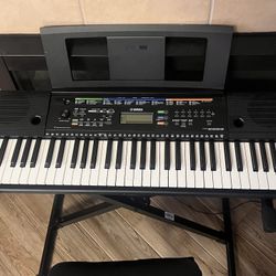 Yamaha Keyboard 