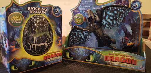 Toothless Hatching Egg and Delux Dragon New!