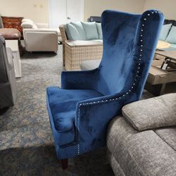 Accent Chairs, Side Chairs, Recliner Chairs