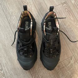 Burberry shoes Size 8-8.5 US, 41 EU Men