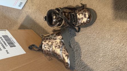 Carters boots