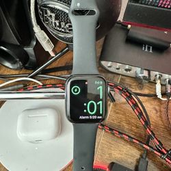 Apple Watch Series 5 44mm