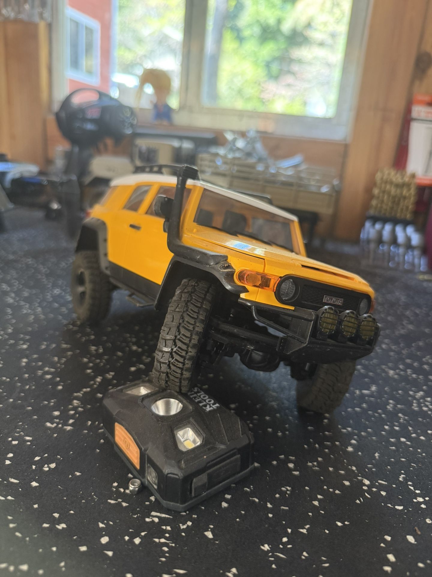 FJ Crawler 1/18 Scale