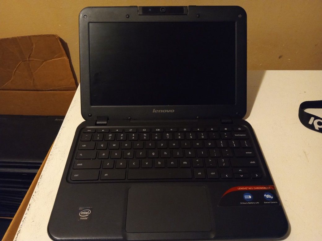 Lenovo N21 Chromebook 4GB 16 GB SSD With Charger