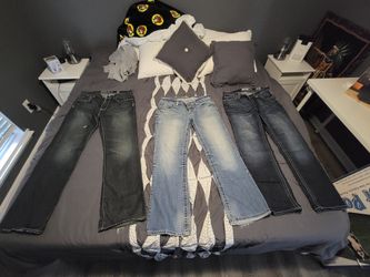 32x32 Buckle (BKE) Jeans