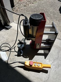 Electric Hoist