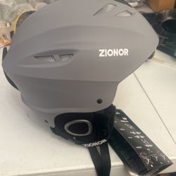 ZIONOR Helmet Para Toda Ovación. Esquiar , Skate Board All Uses. Entregó Afuera McDonalds Edgmere Y Zaragoza  