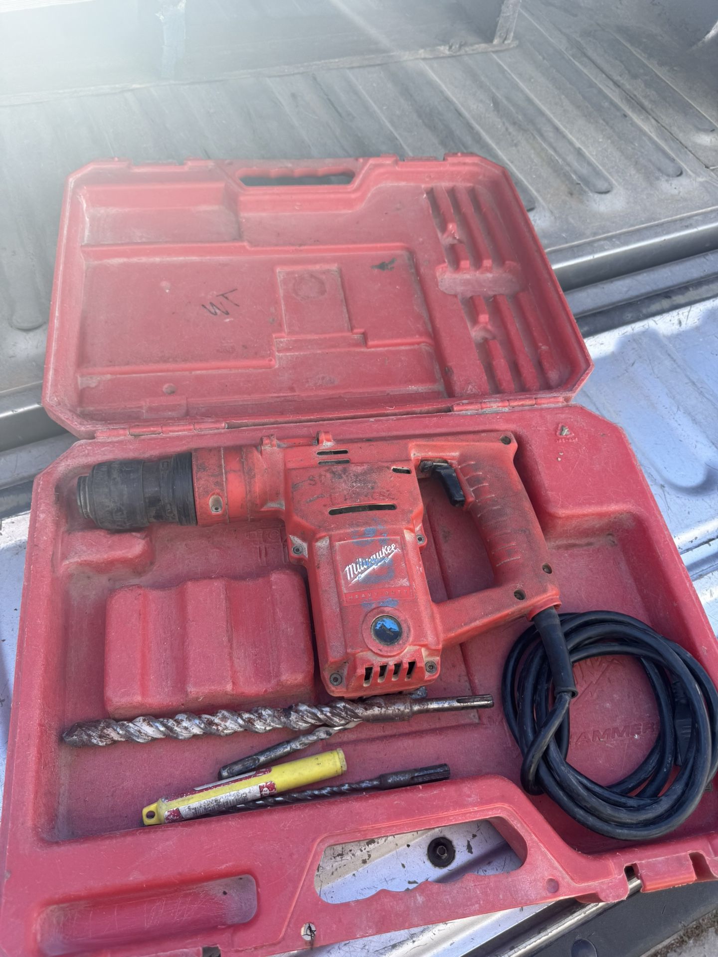 Milwaukee 1 Inch Roto Hammer
