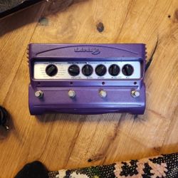 Line 6 FM4 Filter Modulator Pedal