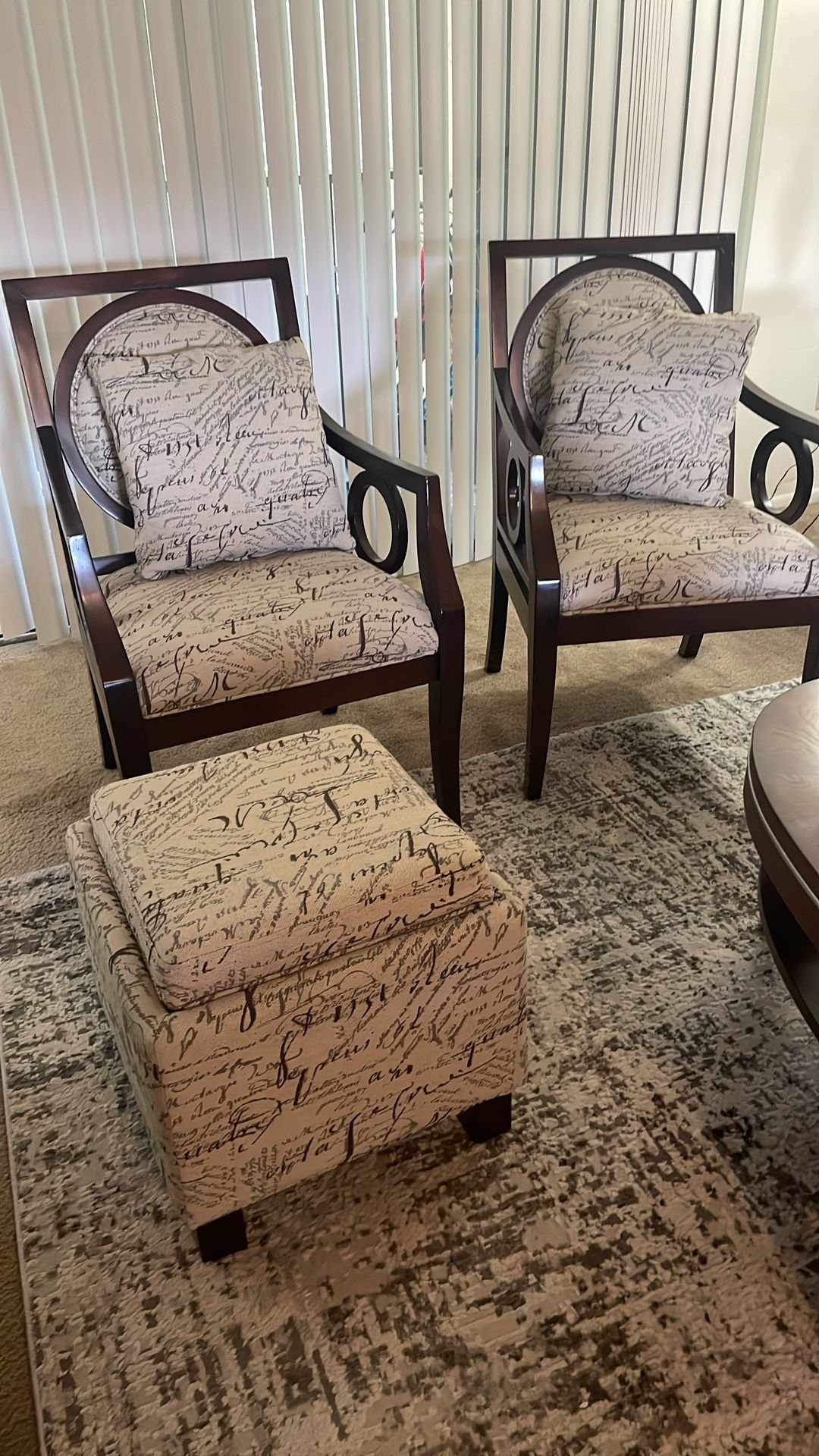 2 Chairs Solid Wood 1 Ottoman With Stores An Try 