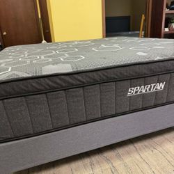 Brooklyn Bedding Spartan Firm King 