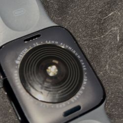 se 44mm aluminum Apple Watch