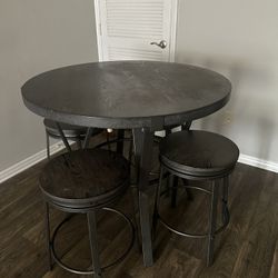 Counter Height Dining Table With Swivel Stools 