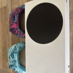 Xbox Series S + 2 Like-New Controllers (Barely Used)