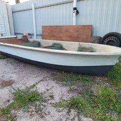 11feet Jon boat solid fiberglass NO leaks at all 