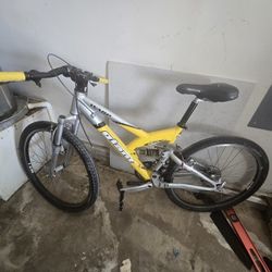 Giant Warp Full Suspension Bicycle 