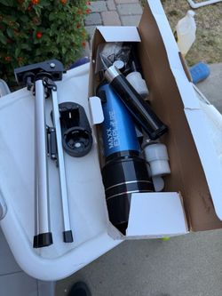 Maxx Explore Telescope with Tripod and Accessories