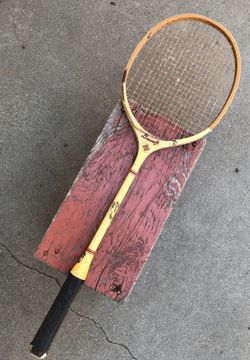 Wooden badminton racket