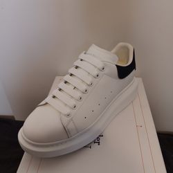 Alexander McQueen Black heel Sneaker