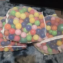 Ball pit balls