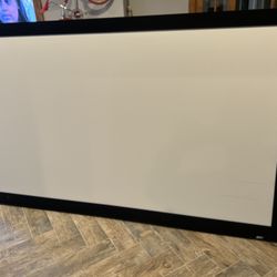 Projector Screen
