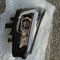 2019/2020 Subaru Forester Right Side Headlight 
