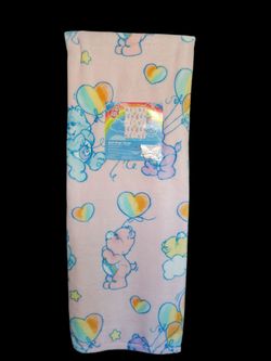 Care Bears Throw 50x70in  - Hearts of Love