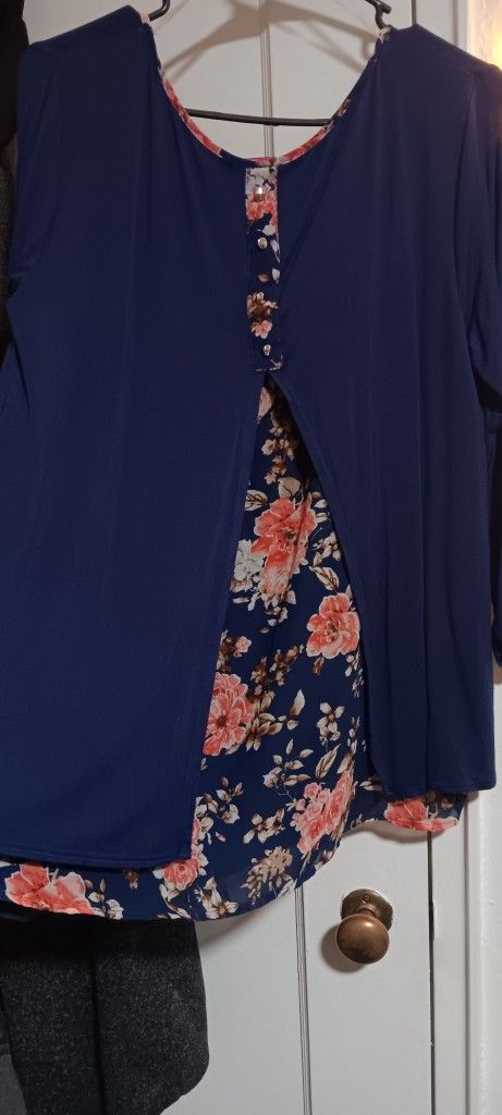 Maternity 3/4 Sleeve Blouse