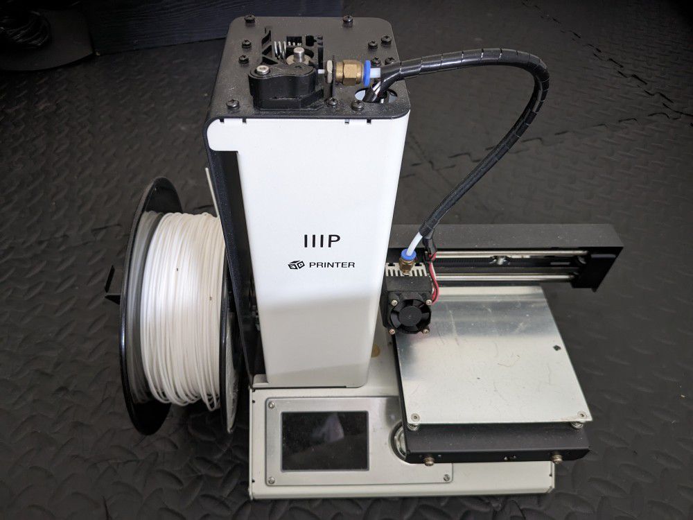3D Solutech printer IIIP
