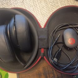 Beats by Dr. Dre Studio B0501 Wireless Over The Ear Headphones - 