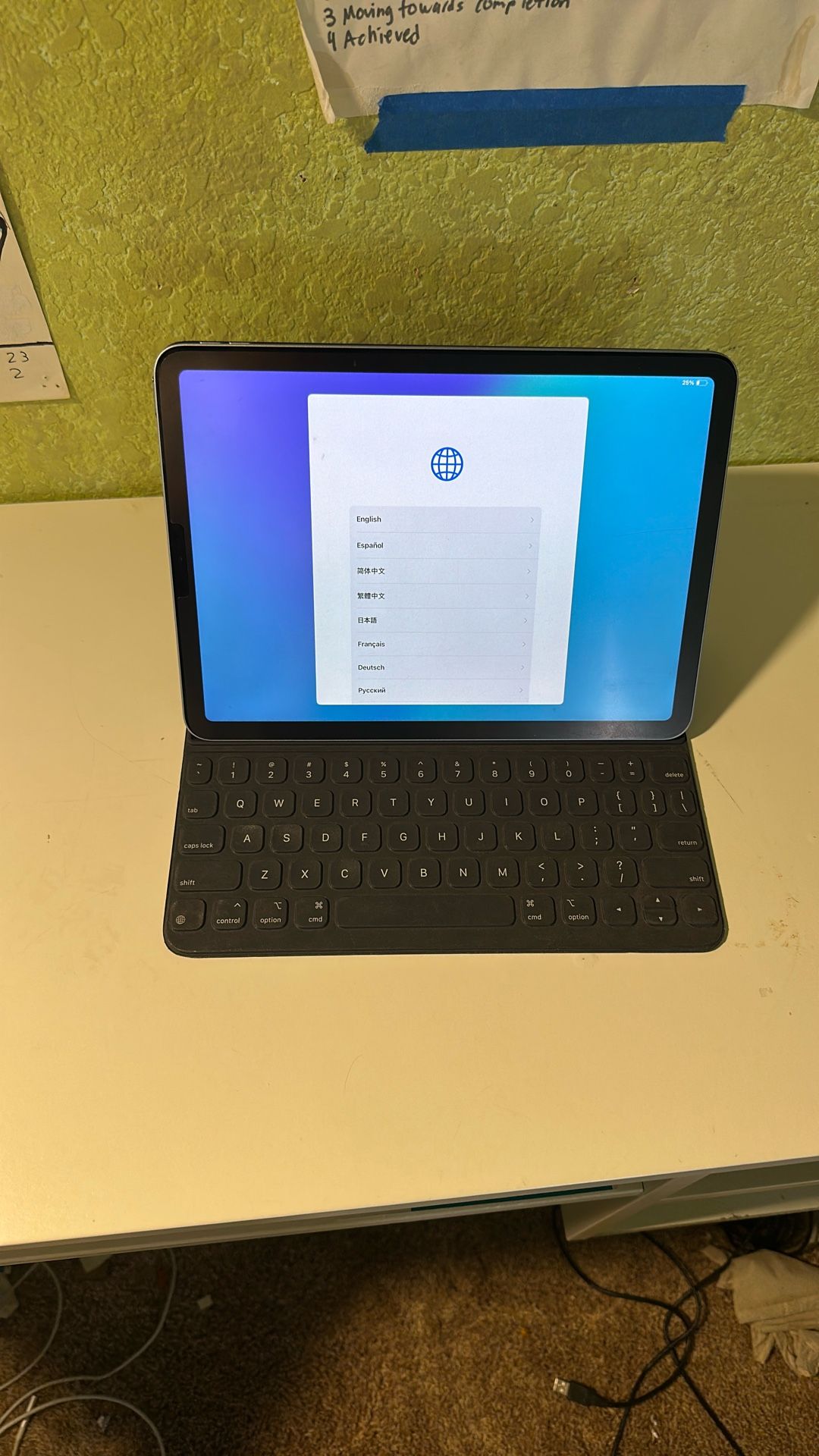 iPad Air 4th Generation + Smart Keyboard Folio