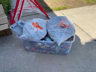 60 pounds huge bid of random Legos