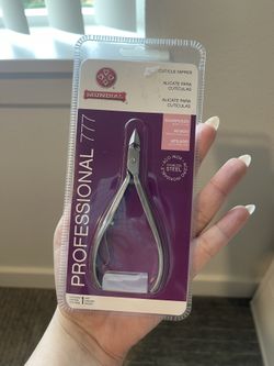 Cuticle nipper for nails