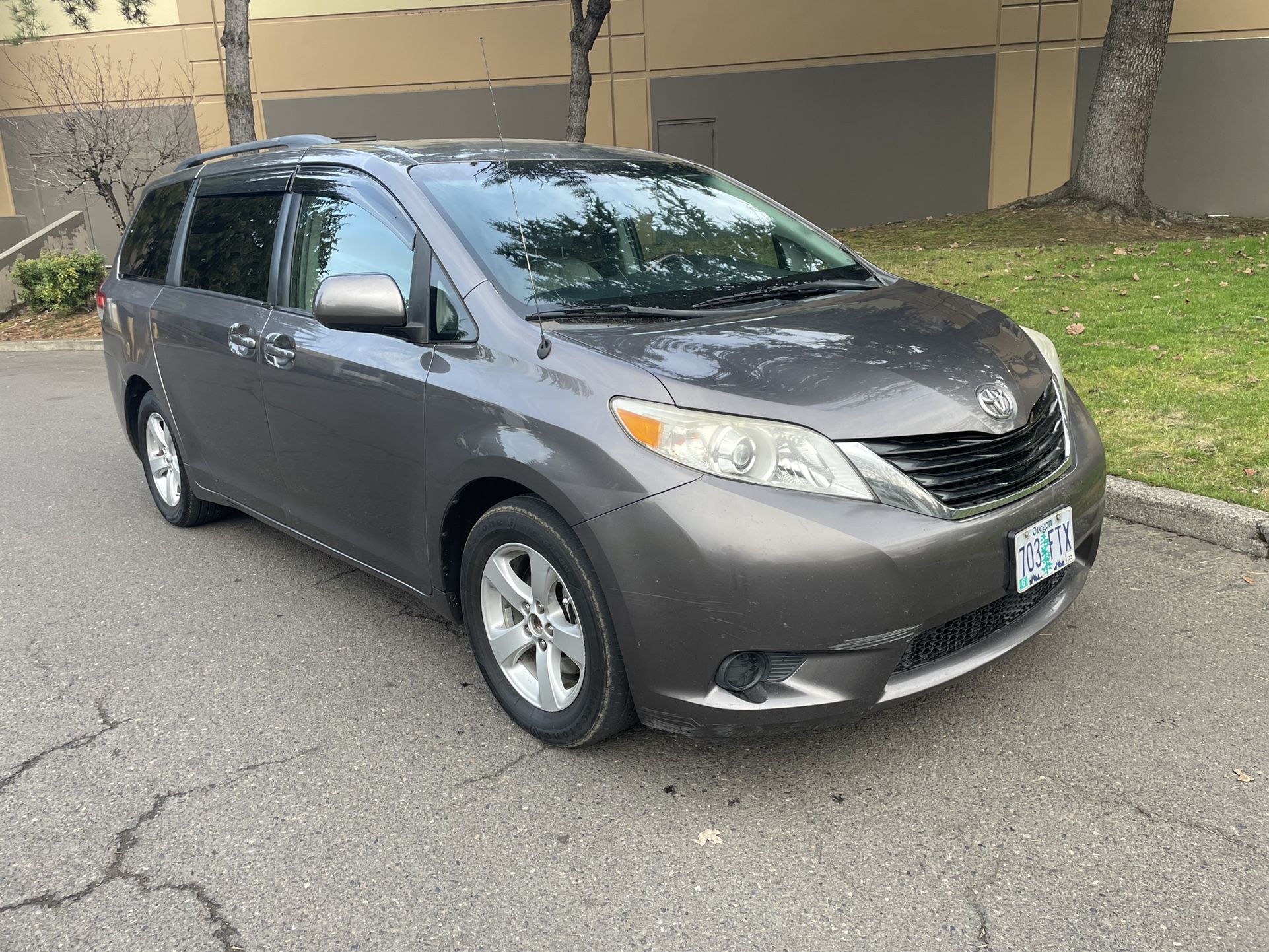 2012 Toyota Sienna