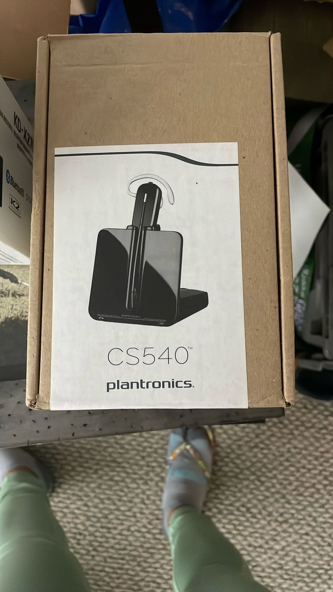 Plantronics - CS540 Wireless DECT Headset (Poly) - Single Ear (Mono) Convertible (3 wearing styles) - Connects to Desk Phone - Noise Canceling Microph