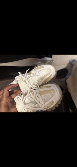 Woman’s White Balenciaga Track