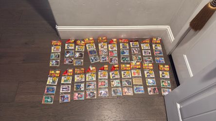 Vintage 1980s Topps Baseball Card Repack Lot – 20 Packs~ estate sale