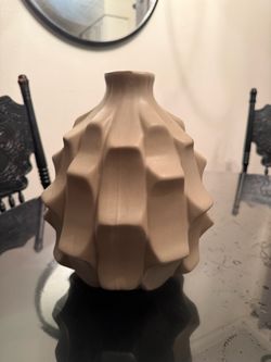 $15 Large vase gray brown