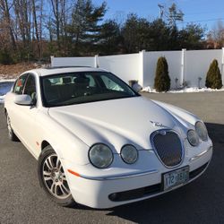 2005 Jaguar In Excellent Condition Newer Tires $900. Navigation And Stero Radio Inc. $4800.00