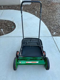 Manual Lawn Mower Scotts 16in
