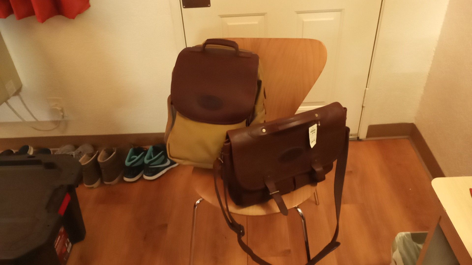 Bob timberjake Brand New Backpack and Leather Briefcase