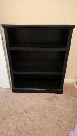 Bookshelf. Black. Wood.