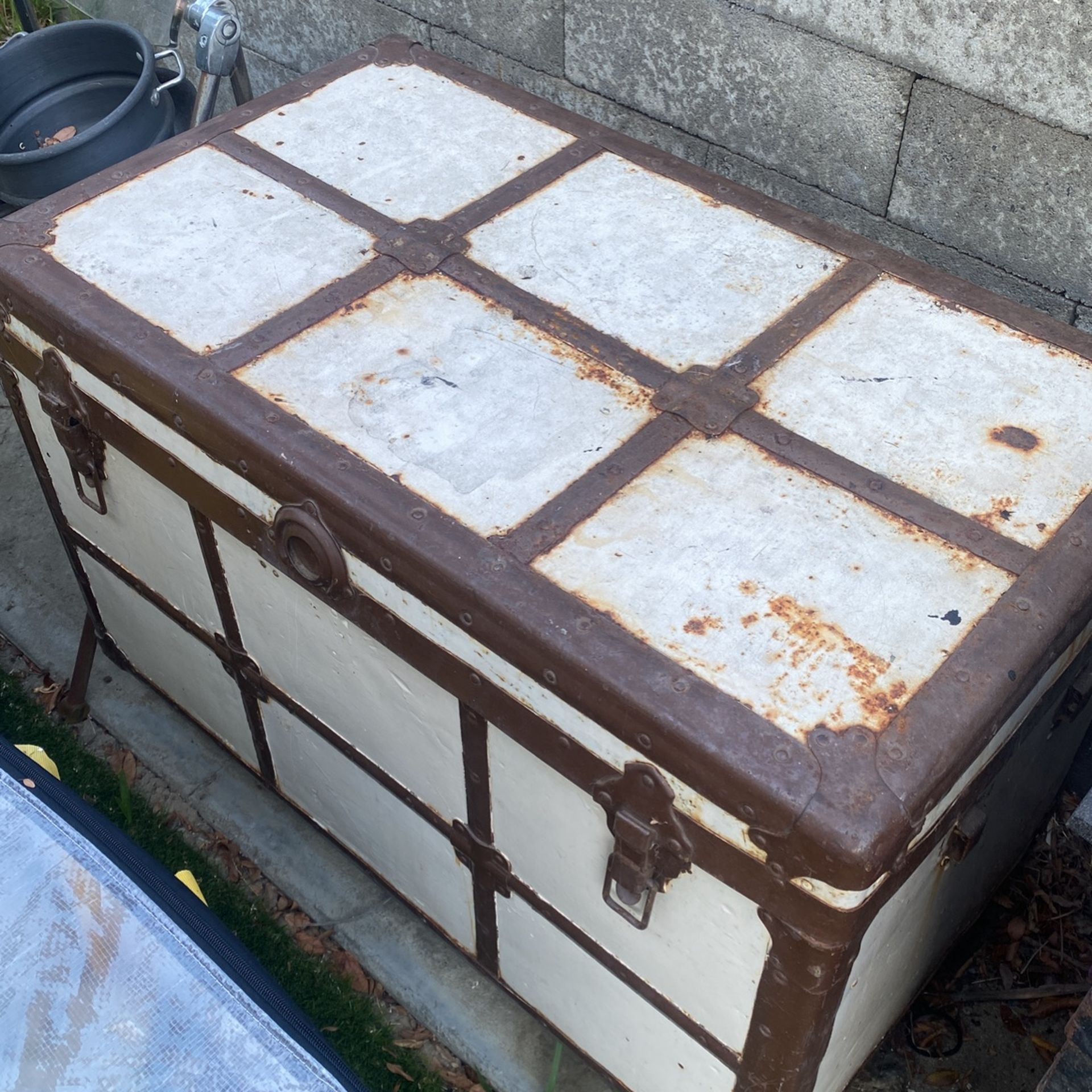 Treasure Chest  -  Vintage